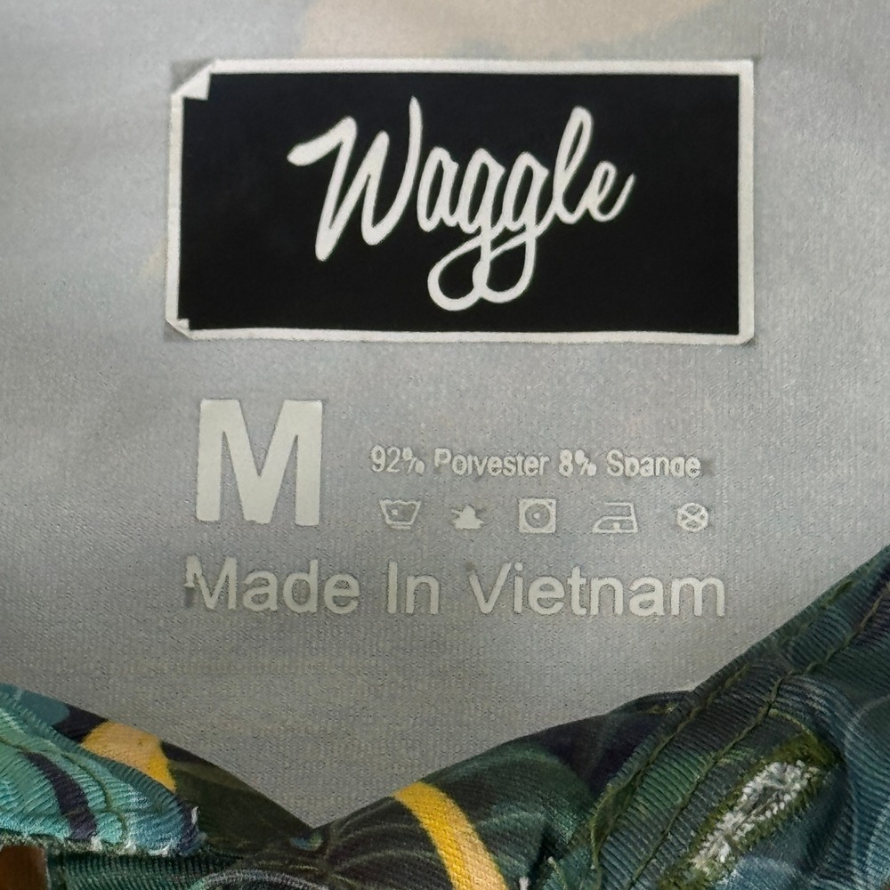 Waggle Mens Golf‎ Polo Shirt Medium Tropical Bird Leaf Performance Stretch - Picture 5 of 9